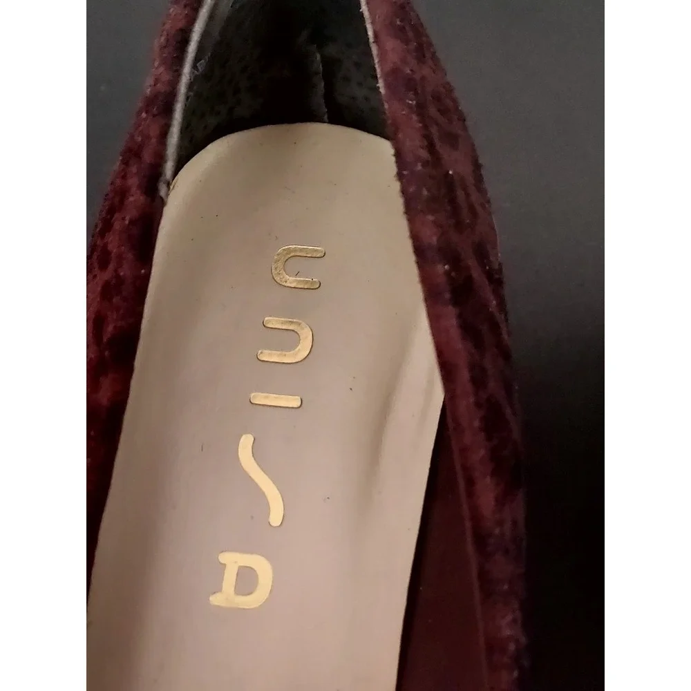 UNISA Brown Leopard Print Suede Feel Cap Toe Wedge Ballet‎ Pumps Size 9M